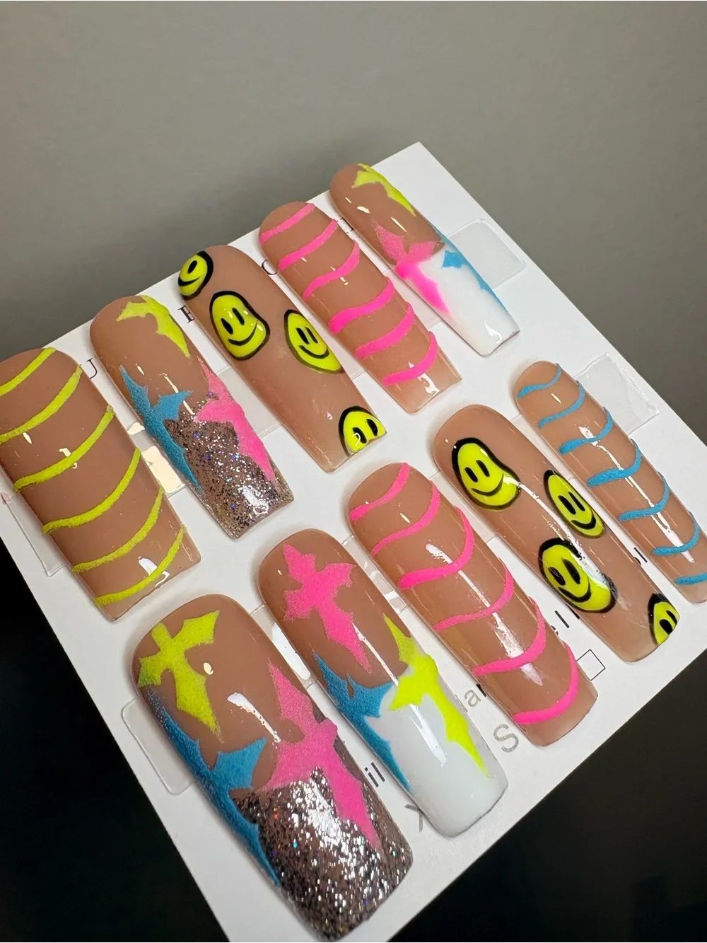 Neon Smiley & Star Press-On Nails - Nude Base